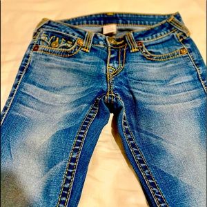 True Religion Jeans-great fit- like new- on trend